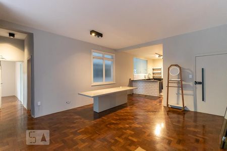 Sala de apartamento à venda com 2 quartos, 140m² em Cerqueira César, São Paulo