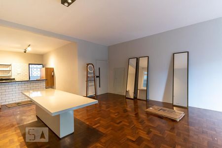 Sala de apartamento à venda com 2 quartos, 140m² em Cerqueira César, São Paulo