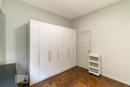 Quarto de apartamento à venda com 2 quartos, 140m² em Cerqueira César, São Paulo