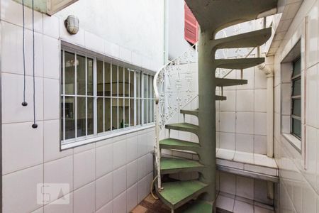 Quintal de casa à venda com 2 quartos, 120m² em Vila Roque, São Paulo