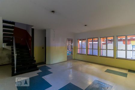 Sala de casa à venda com 3 quartos, 300m² em Vila Campanela, São Paulo