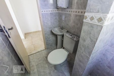 Banheiro de apartamento à venda com 1 quarto, 50m² em Taquara, Rio de Janeiro