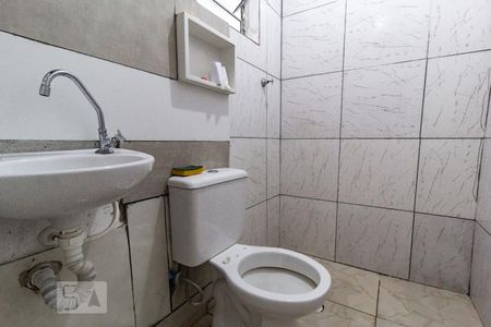 Banheiro de casa à venda com 1 quarto, 45m² em Vila Cordeiro, São Paulo