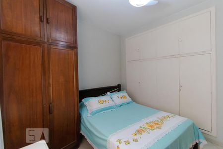 Quarto 01 de apartamento para alugar com 2 quartos, 55m² em Centro, Campinas