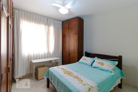 Quarto 01 de apartamento para alugar com 2 quartos, 55m² em Centro, Campinas