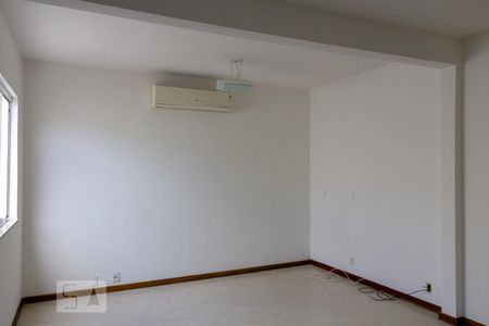 Sala de casa à venda com 3 quartos, 160m² em Vila Isabel, Rio de Janeiro
