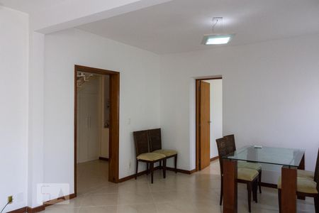 Sala de casa à venda com 3 quartos, 160m² em Vila Isabel, Rio de Janeiro