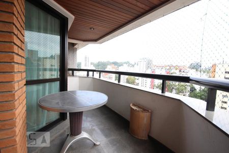 Varanda de apartamento para alugar com 3 quartos, 220m² em Real Parque, São Paulo