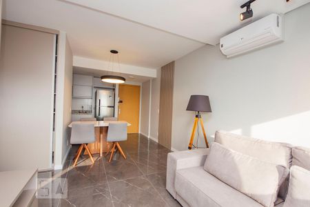 Sala  de apartamento para alugar com 1 quarto, 48m² em Petrópolis, Porto Alegre