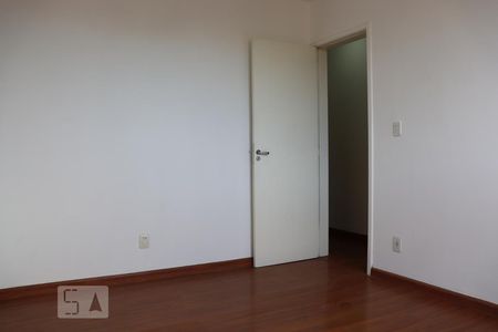 Quarto 1 de apartamento para alugar com 3 quartos, 80m² em Pechincha, Rio de Janeiro