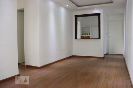 Sala de apartamento para alugar com 3 quartos, 80m² em Pechincha, Rio de Janeiro