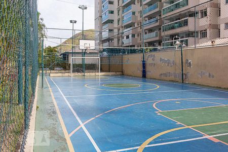 Quadra Esportiva de apartamento à venda com 2 quartos, 74m² em Recreio dos Bandeirantes, Rio de Janeiro