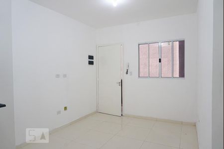 Sala/Cozinha de apartamento à venda com 2 quartos, 44m² em Vila Dalila, São Paulo
