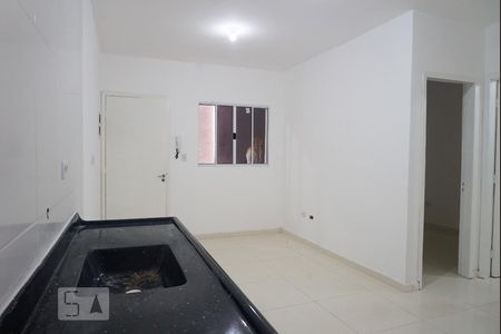 Sala/Cozinha de apartamento para alugar com 2 quartos, 44m² em Vila Dalila, São Paulo