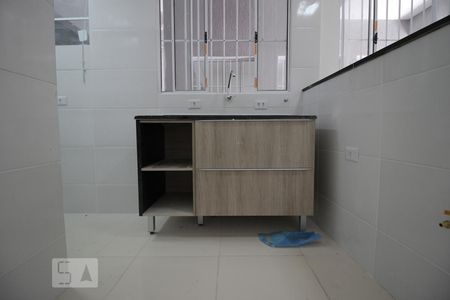 Cozinha de apartamento para alugar com 1 quarto, 35m² em Vila Carbone, São Paulo