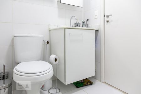 Banheiro de kitnet/studio à venda com 1 quarto, 26m² em Bela Vista, São Paulo