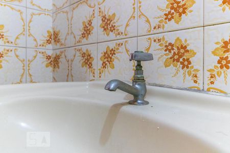 Banheiro - Torneira de kitnet/studio para alugar com 1 quarto, 36m² em Cambuí, Campinas