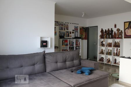 Sala de casa de condomínio à venda com 3 quartos, 130m² em Vila Ré, São Paulo
