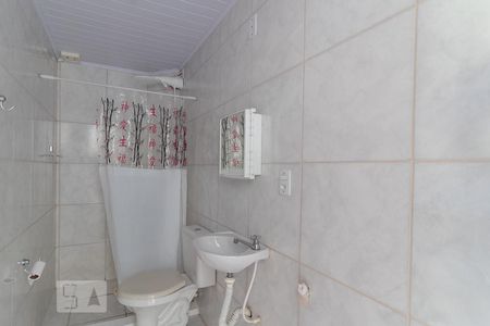 Banheiro de apartamento para alugar com 1 quarto, 50m² em Navegantes, Porto Alegre