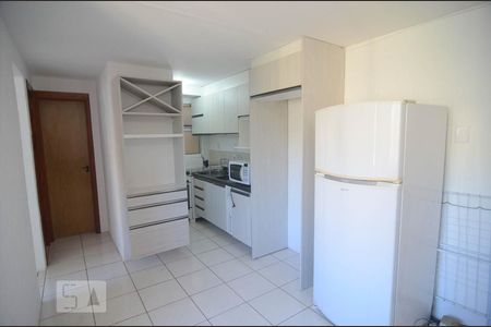 Cozinha de apartamento à venda com 2 quartos, 44m² em Olaria, Canoas