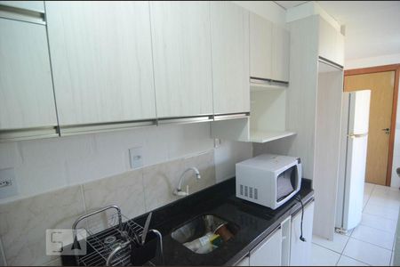 Cozinha de apartamento à venda com 2 quartos, 44m² em Olaria, Canoas