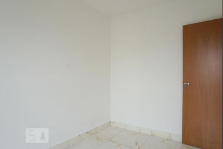 Quarto 01 de apartamento para alugar com 2 quartos, 42m² em Itaquera, São Paulo