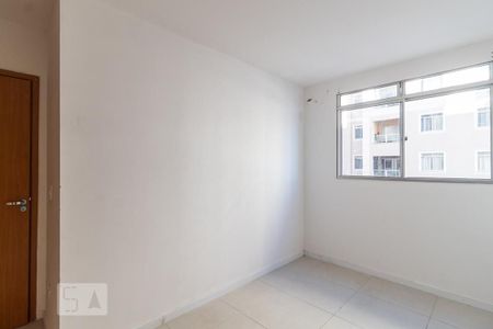 Quarto 2 de apartamento para alugar com 2 quartos, 58m² em Protásio Alves, Porto Alegre