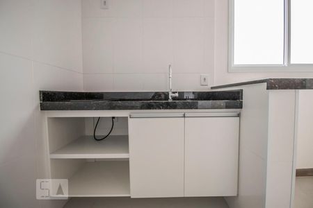 Cozinha de kitnet/studio para alugar com 1 quarto, 30m² em Parque Jabaquara, São Paulo