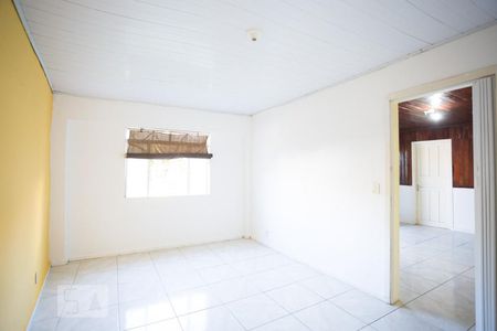 Quarto 2 de casa de condomínio para alugar com 2 quartos, 75m² em Medianeira, Porto Alegre