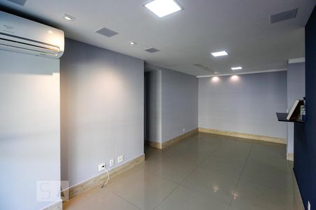 Sala de apartamento para alugar com 3 quartos, 89m² em Recreio dos Bandeirantes, Rio de Janeiro