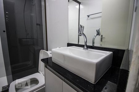 Banheiro - Torneira de apartamento à venda com 1 quarto, 48m² em Humaitá, Porto Alegre