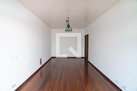 Sala de TV de casa para alugar com 4 quartos, 300m² em Chácara Inglesa, São Paulo