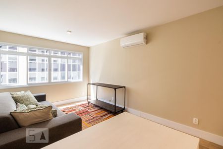 Sala de apartamento para alugar com 2 quartos, 80m² em Vila Nova Conceição, São Paulo