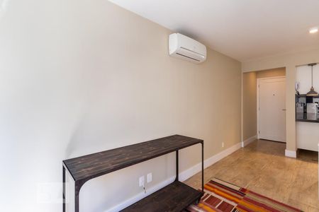 Sala de apartamento para alugar com 2 quartos, 80m² em Vila Nova Conceição, São Paulo