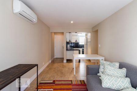 Sala de apartamento para alugar com 2 quartos, 80m² em Vila Nova Conceição, São Paulo