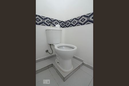 Detalhe lavabo de casa para alugar com 2 quartos, 75m² em Perdizes, São Paulo