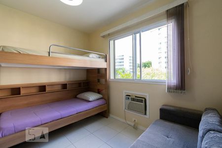 Quarto de apartamento à venda com 2 quartos, 63m² em Camorim, Rio de Janeiro