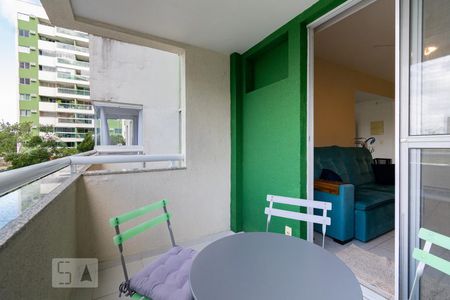 Varanda de apartamento à venda com 2 quartos, 63m² em Camorim, Rio de Janeiro