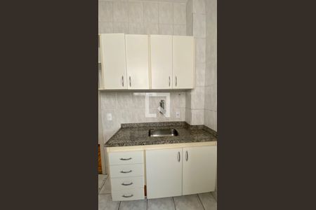 Cozinha de apartamento para alugar com 2 quartos, 70m² em Barro Preto, Belo Horizonte