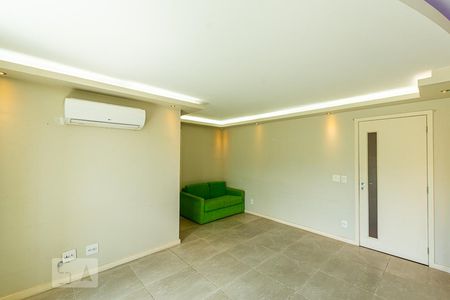 Sala de apartamento à venda com 2 quartos, 90m² em Charitas, Niterói