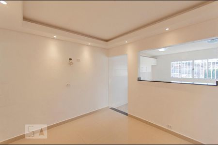 Sala de casa para alugar com 2 quartos, 70m² em Parque Boturussu, São Paulo