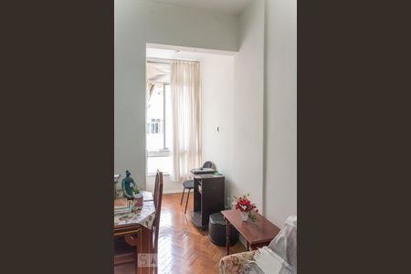 Sala  de apartamento à venda com 2 quartos, 74m² em Tijuca, Rio de Janeiro