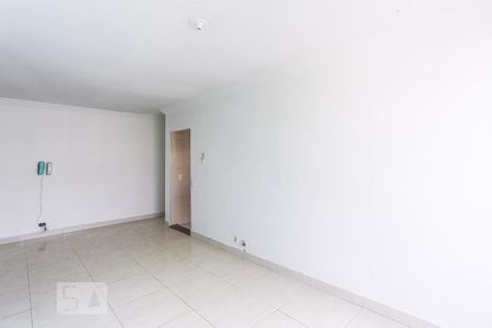 Sala de Estar de apartamento à venda com 3 quartos, 80m² em Cidade das Flores, Osasco