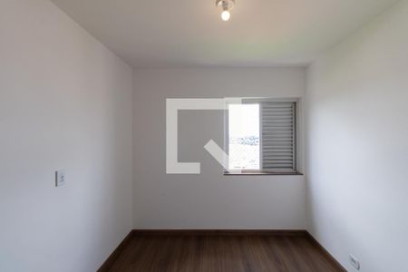 Quarto 1 de apartamento para alugar com 2 quartos, 70m² em Parque Paineiras, São Paulo