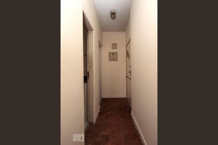 Corredor de kitnet/studio para alugar com 1 quarto, 35m² em República, São Paulo