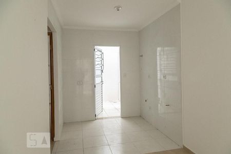 Sala e cozinha de apartamento para alugar com 2 quartos, 40m² em Cidade Antônio Estevão de Carvalho, São Paulo