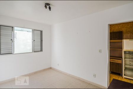 Sala de apartamento para alugar com 1 quarto, 43m² em Partenon, Porto Alegre