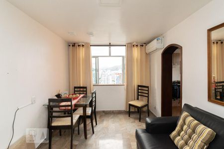 SALA de apartamento à venda com 2 quartos, 60m² em Santa Rosa, Niterói