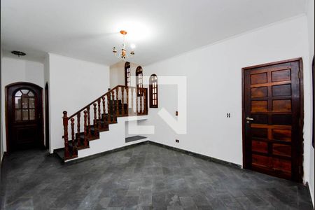 Casa para alugar com 240m², 3 quartos e 2 vagasSala