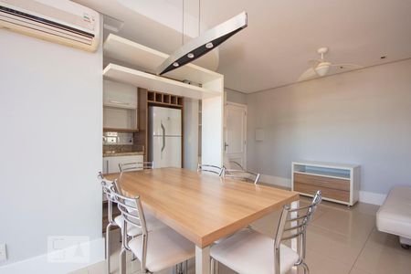 Sala  de apartamento à venda com 2 quartos, 68m² em Jardim do Salso, Porto Alegre